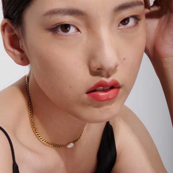 Elegant Pearl Chain Necklace - Picture 9 of 9